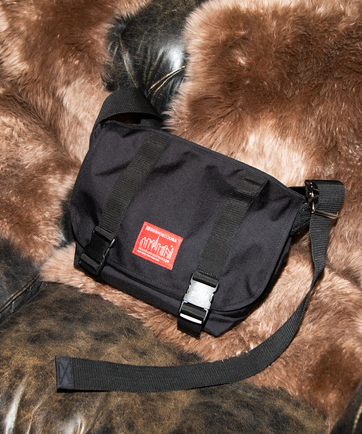 直営店限定】DC Shoes 26 MP VINTAGE MESSENGER BAG ショルダーバッグ