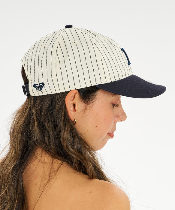 【NEW ERA】ROXY コラボキャップ 930CS ROXY PIN STRIPE 2TONE CRM NVY 【2026年夏モデル】