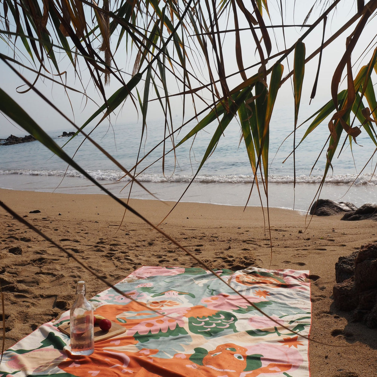 OUTLET】RVCA ウィメンズ PEACH BOYS PALADISE JOURNEY SWIM TOWEL