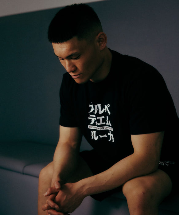 RVCA SPORT メンズ CARPE DIEM X RVCA KATAKANA ST Tシャツ 【2026年夏モデル】