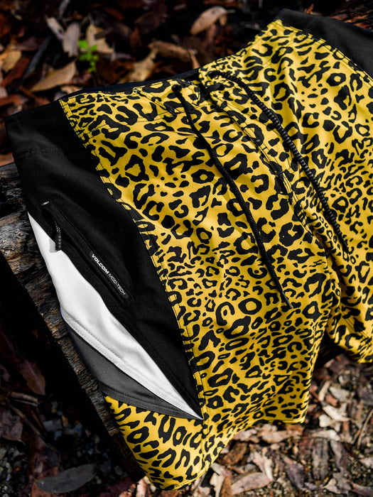 OUTLET】VOLCOM Surf Vitals Jack Robinson Mod-Tech Trunks - Lemon