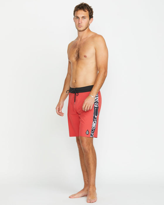 【OUTLET】VOLCOM Mingle Mod-Tech Trunks - Cranberry