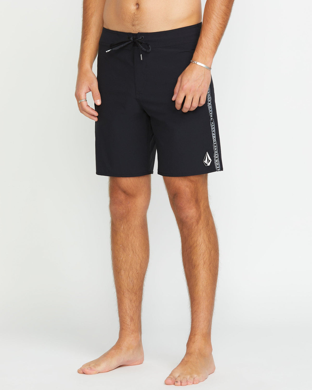 OUTLET】VOLCOM Command Mod-Tech Trunks - Black @2buy