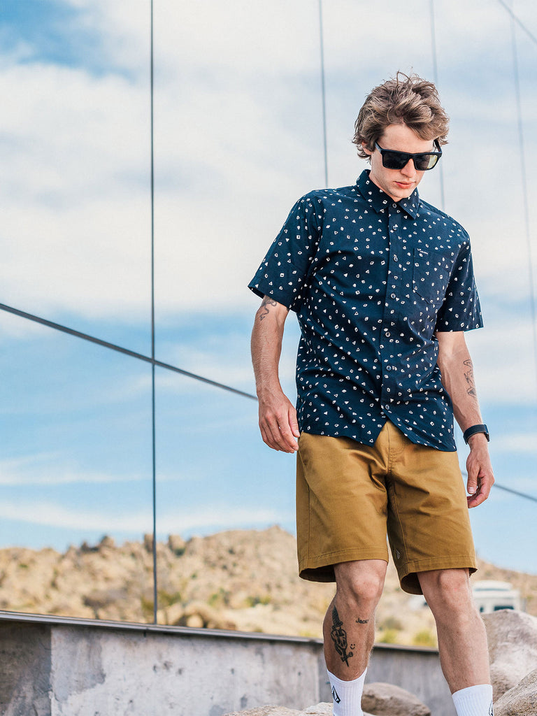 OUTLET】VOLCOM Frickin Elastic Waist Shorts - Dark Khaki