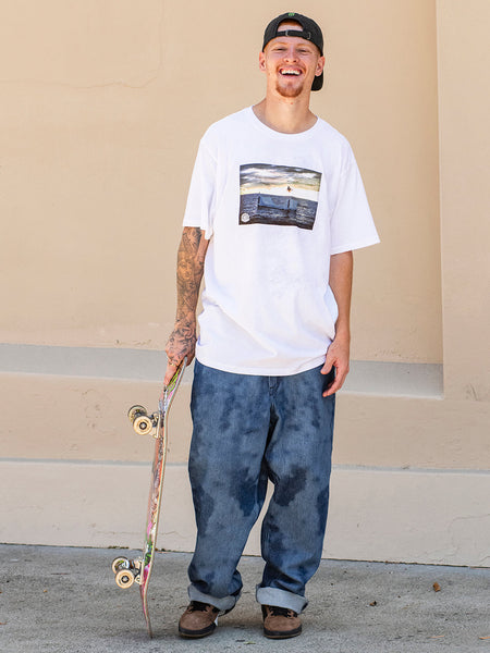 OUTLET】VOLCOM True To This Poster Short Sleeve Tee - White