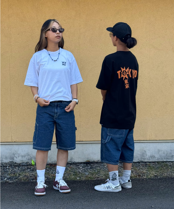 【OUTLET】VOLCOM UNISEX TOKYO STAR SHORT SLEEVE TEE - WHITE