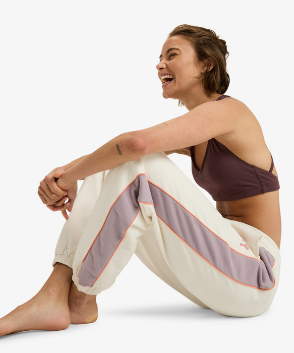 Roxy Fitness ESSENTIAL ENERGY JOGGER ウィメンズ フィットネス  ロングパンツ ミニ裏毛 オーガニックコットン  <25FWグローバル展開アイテム>