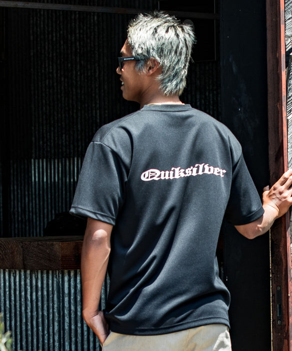 【OUTLET】QUIKSILVER メンズ OLD ENGLISH ST 半袖Tシャツ ルーズフィット ポリエステル ドライタッチ <MERCURY COLLECTION>