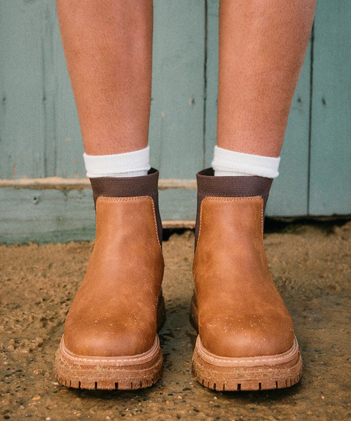 スキー140cm ブーツ25.5cm大阪手渡し可能　HART ROXY スキー140cm ブーツ25.5cm大阪手渡し可能 HART ROXY スキー140cm