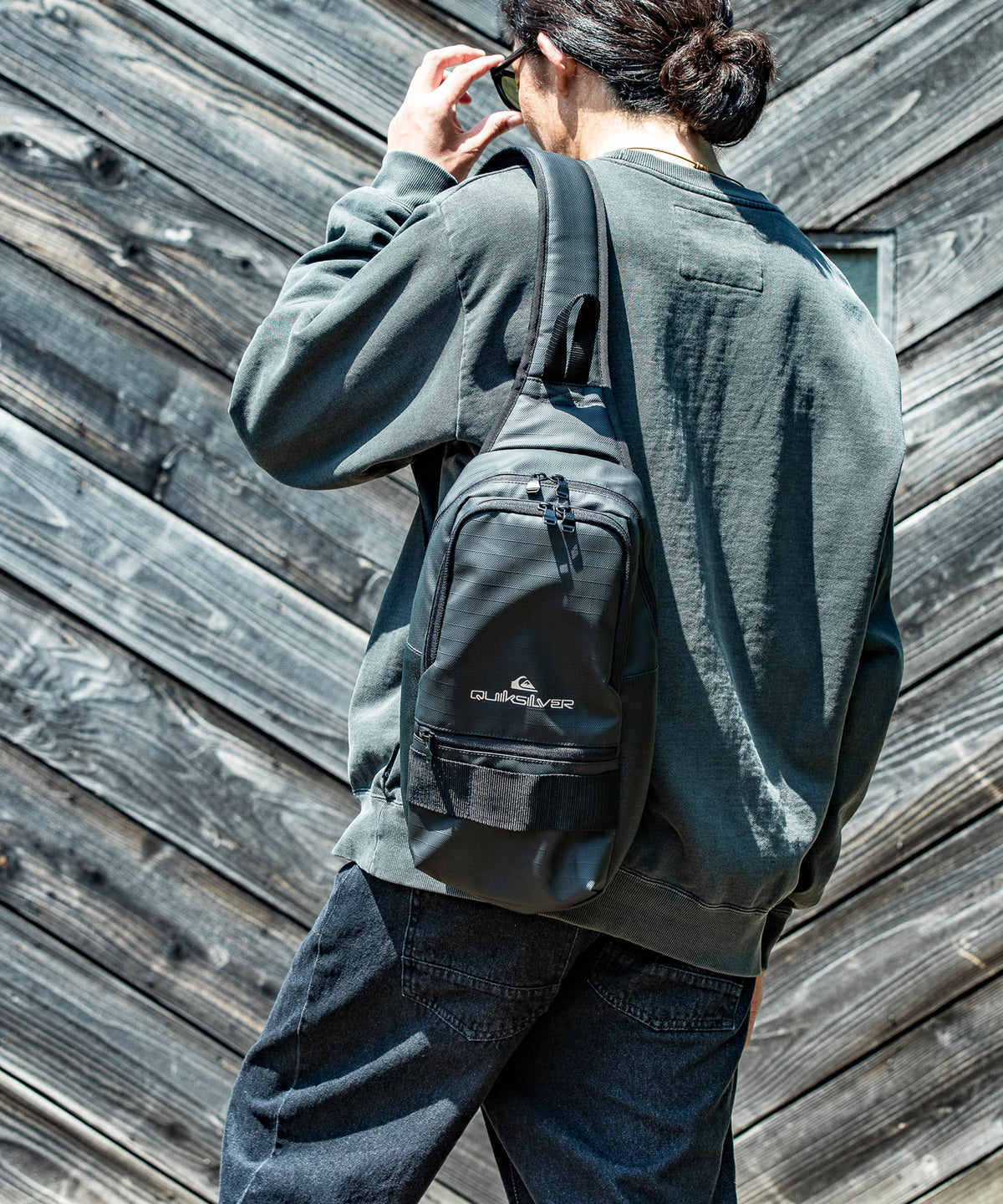 OUTLET】Quiksilver メンズ W DEFENCER ONE SHOULDER 25FW ワン