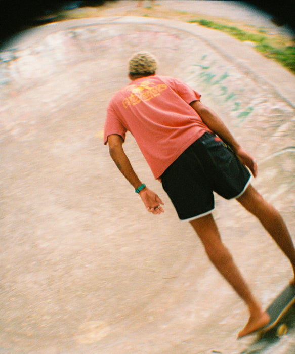 QUIKSILVER メンズ　QUIKSILVER X BOB MARLEY SCALLOP VOLLEY 16 ボードショーツ 【2026年秋冬モデル】