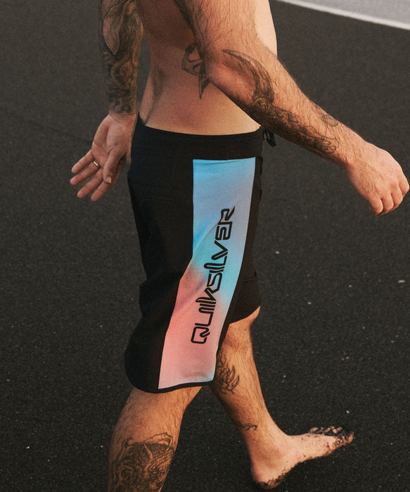 QUIKSILVER メンズ SURFSILK HOLMES 20 ボードショーツ フィットタイ 20インチ インナーショーツなしタイプ 4WAYストレッチ・撥水加工 【2026年春夏モデル】