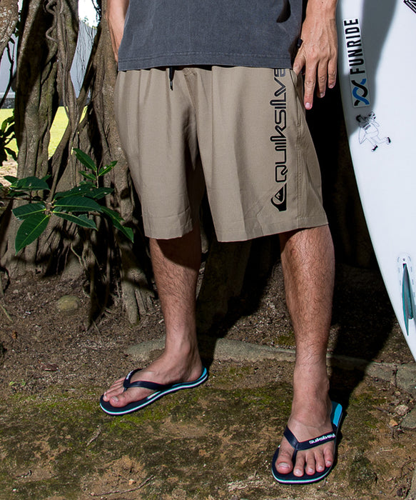 23AW マーブル柄 ナイロン 2重裾 ワイドショーツ PL-P046 QUIKSILVER メンズ COLOR BLOCK VOLLEY 20NB ジャムボードショーツ