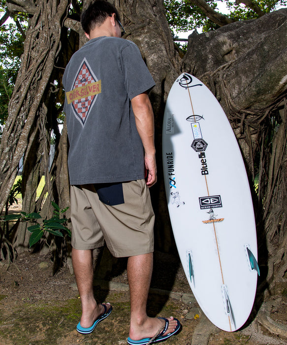 QUIKSILVER メンズ ANIMAL SURFER ST 半袖Tシャツ レギュラーフィット【2026年夏モデル】