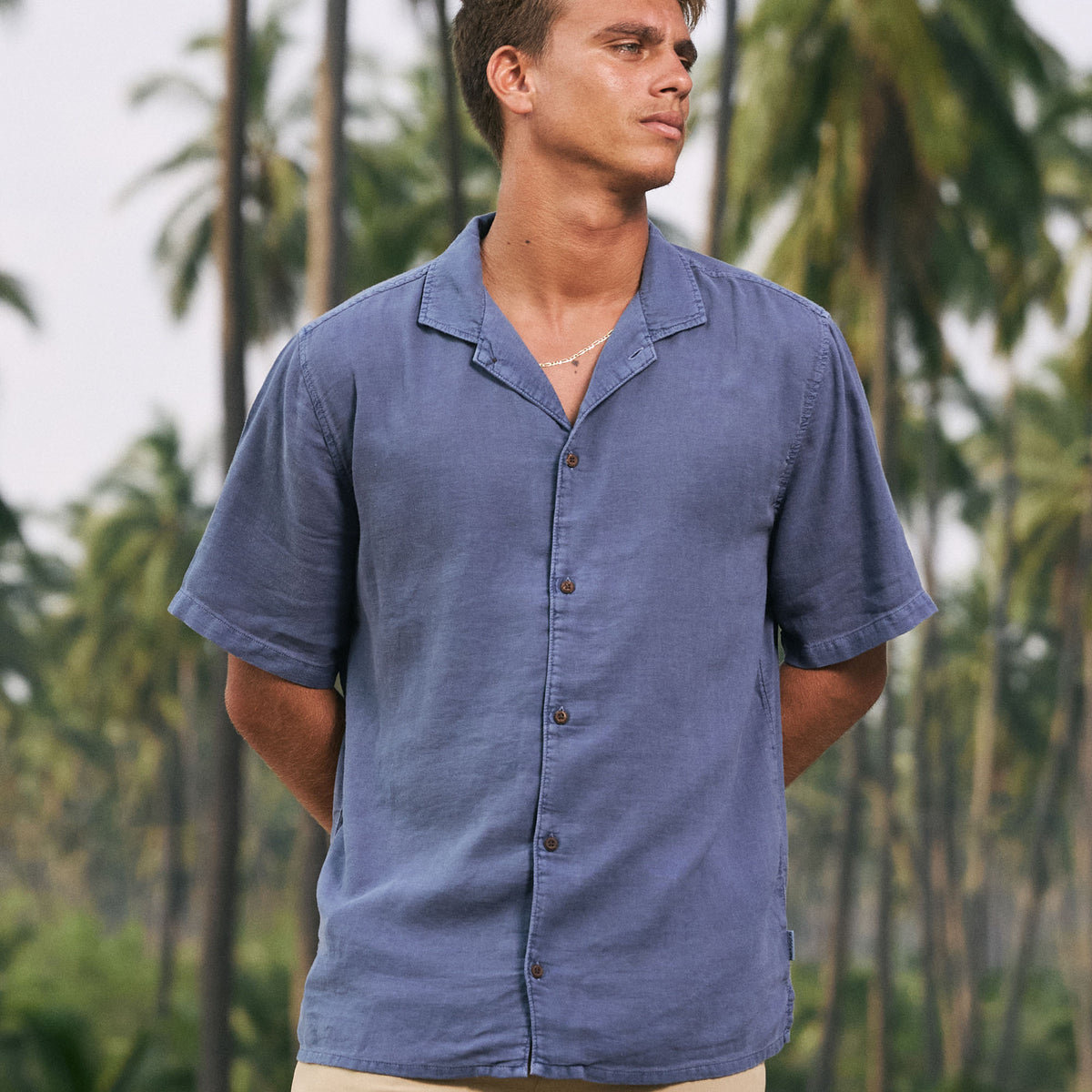 定価21600円！16ss春夏RADIALL半袖シャツ QUIKSILVER メンズ SUNRISE SS 半袖シャツ コンフォートフィット
