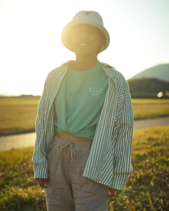 【OUTLET】【直営店限定】BILLABONG レディース 【SUNBEAMS & DAYDREAMS】 IN THE TIDE ROAD TRIPPIN 長袖シャツ 【2023年春夏モデル】