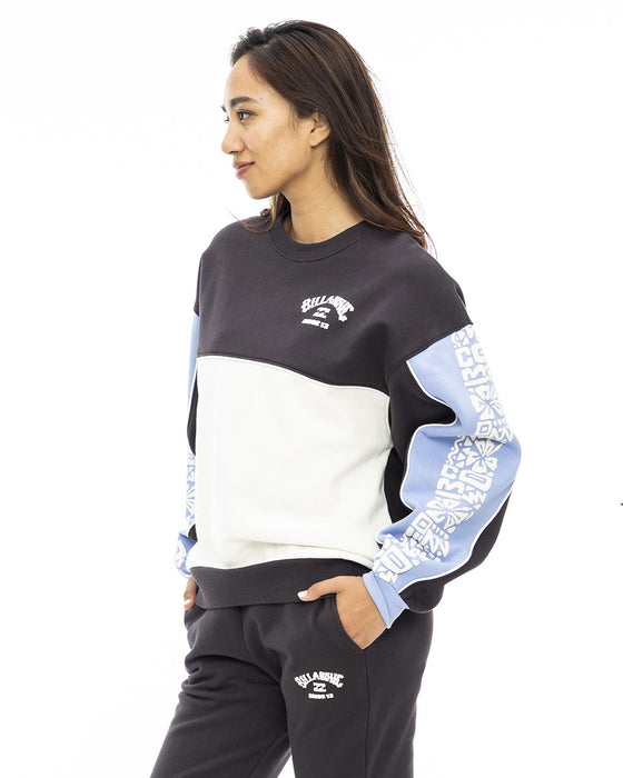 【OUTLET】BILLABONG レディース 【SINCE73】 SHACKED KENDALL CREW クルーネックトレーナー 【2023年秋冬モデル】