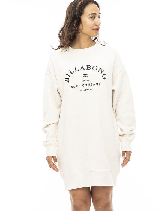 【OUTLET】BILLABONG レディース COLLEGE LOGO SWEAT ONEPIECE スウェットワンピース 【2023年秋冬モデル】