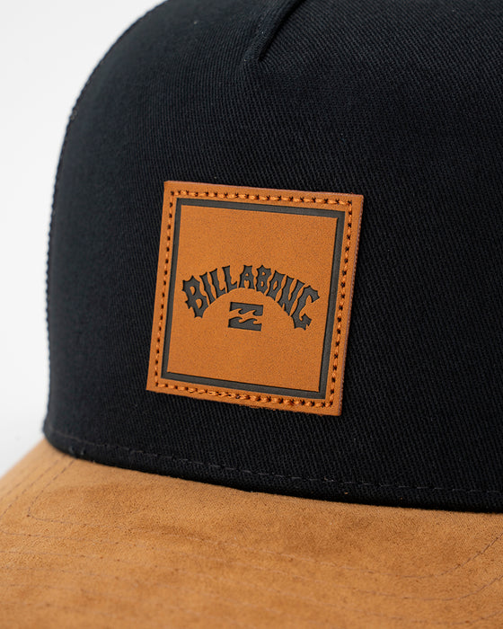 【OUTLET】【直営店限定】BILLABONG キッズ STACKED TRUCKER キャップ 【2023年秋冬モデル】