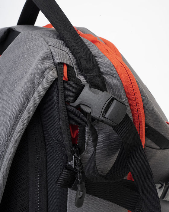 【OUTLET】DAKINE HELI PRO 24L バックパック STG 【2023/2024年冬モデル】