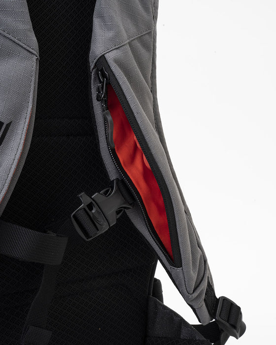 【OUTLET】DAKINE HELI PRO 24L バックパック STG 【2023/2024年冬モデル】