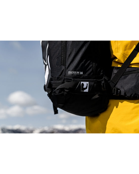 【OUTLET】【オンライン限定】DAKINE TEAM POACHER RAS 36L バックパック BLK 【2023/2024年冬モデル】