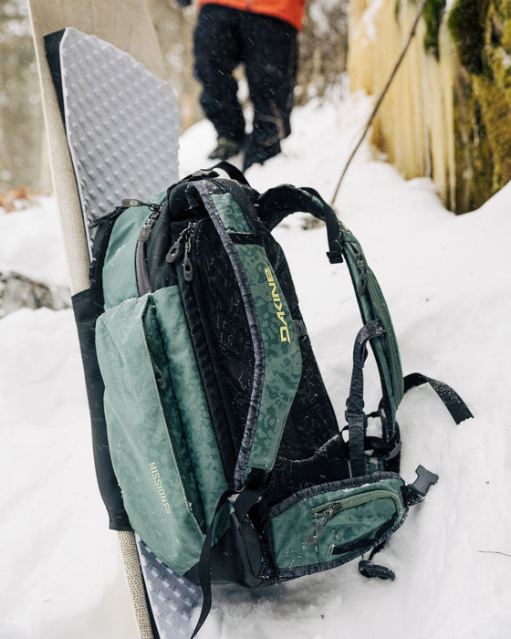 【OUTLET】DAKINE TEAM MISSION PRO 32L バックパック DKF 【2023/2024年冬モデル】