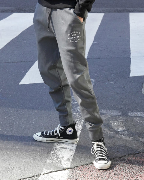 Laid.B OKA SURFER PANTS メッシュ 変形スウェットパンツ 良い風だろうと悪い風だろうと、風は風。 – Mukta / Sal