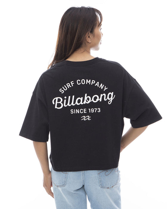 【OUTLET】BILLABONG レディース 【Shino's Favorite Items】 ARCH LOGO CROPPED TEE クロップドＴシャツ 【2024年春夏モデル】