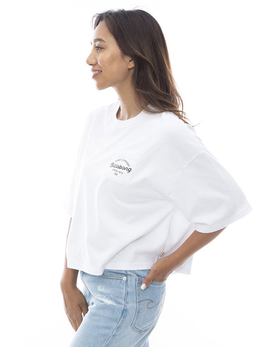 【OUTLET】BILLABONG レディース 【Shino's Favorite Items】 ARCH LOGO CROPPED TEE クロップドＴシャツ 【2024年春夏モデル】