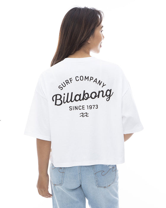 【OUTLET】BILLABONG レディース 【Shino's Favorite Items】 ARCH LOGO CROPPED TEE クロップドＴシャツ 【2024年春夏モデル】