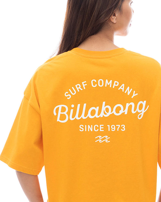 【OUTLET】BILLABONG レディース 【Shino's Favorite Items】 ARCH LOGO CROPPED TEE クロップドＴシャツ 【2024年春夏モデル】