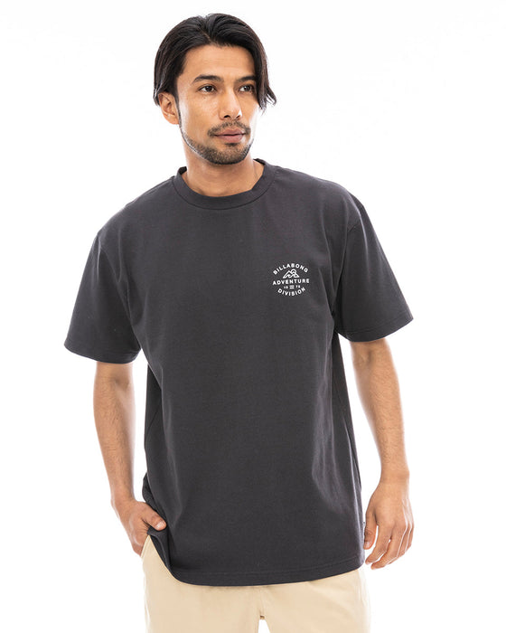 【OUTLET】BILLABONG メンズ 【A/Div.】 ADIV LOGO Ｔシャツ 【2024年夏モデル】