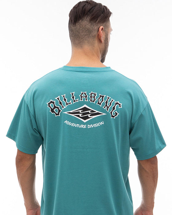 【OUTLET】BILLABONG メンズ 【A/Div.】 ADIV ARCH Ｔシャツ 【2024年夏モデル】
