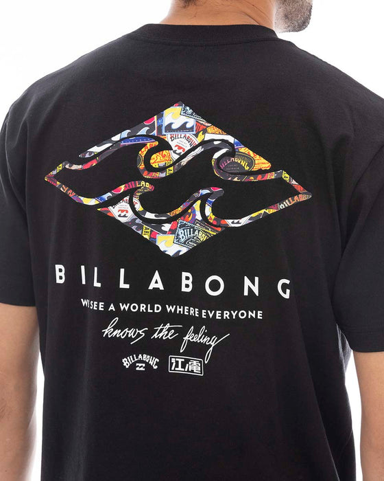 【直営店限定】BILLABONG メンズ 江ノ電×BILLABONG HERITAGEロゴ コラボTシャツ BLK 【2024年夏モデル】