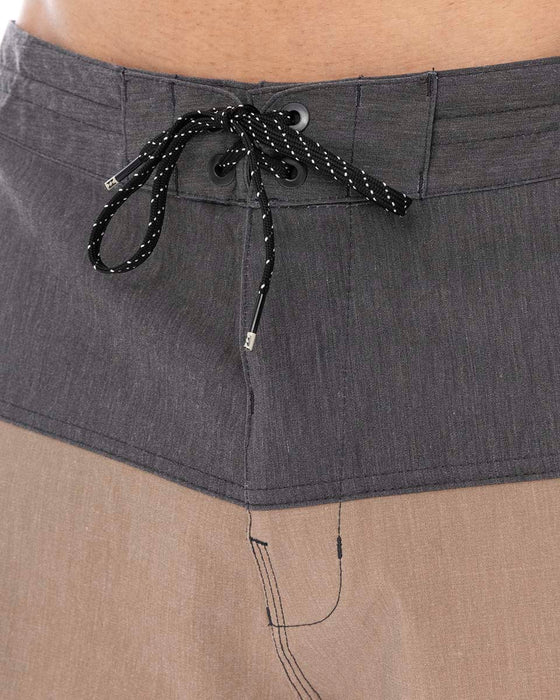 【OUTLET】BILLABONG メンズ 【LO TIDES】 TRIBONG LT ボードショーツ/サーフトランクス  【2024年夏モデル】