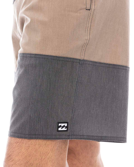 【OUTLET】BILLABONG メンズ 【LO TIDES】 TRIBONG LT ボードショーツ/サーフトランクス  【2024年夏モデル】