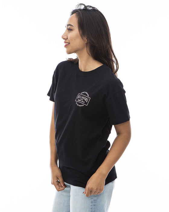 【OUTLET】BILLABONG レディース SQUARE ARCH LOGO TEE Ｔシャツ 【2024年夏モデル】