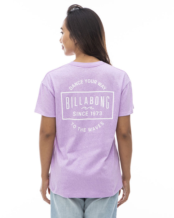 【OUTLET】BILLABONG レディース SQUARE ARCH LOGO TEE Ｔシャツ 【2024年夏モデル】