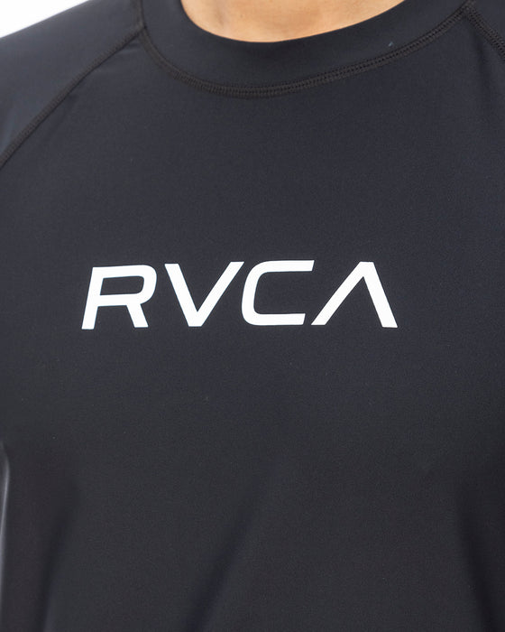◆ビーチタオルプレゼント対象◆RVCA メンズ RVCA LUSH SS ラッシュガード 【2024年春夏モデル】
