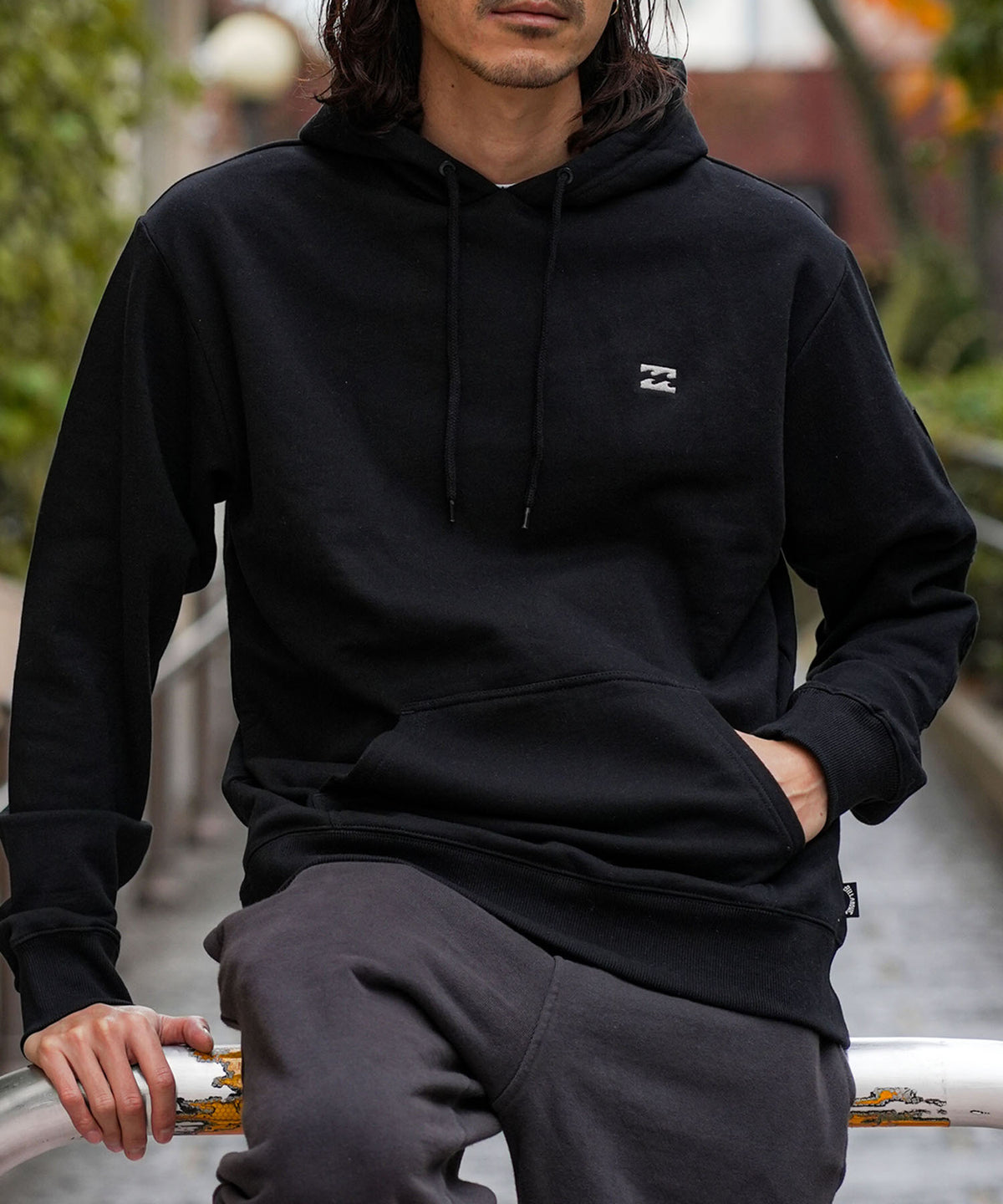 OUTLET】BILLABONG メンズ EMBOSS LOGO PARKA パーカー 【REGULAR FIT