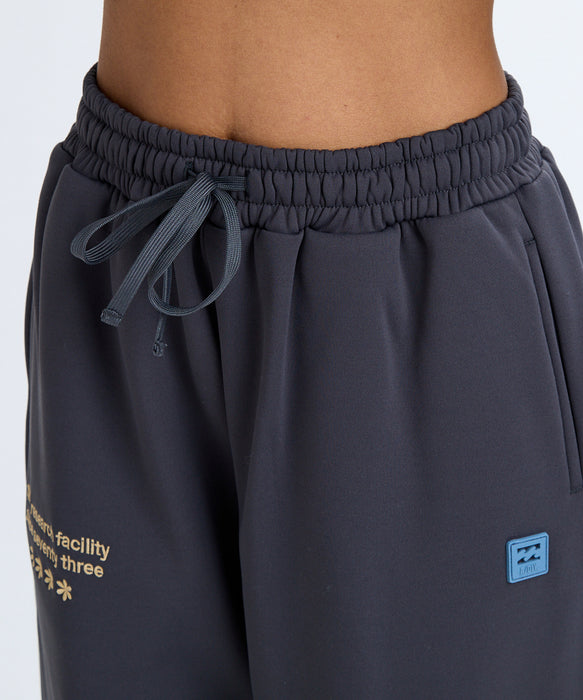 BILLABONG レディース ADIV SWEAT JOGGER PA セットアップボトムス 【2025年秋冬モデル】 BSD / L