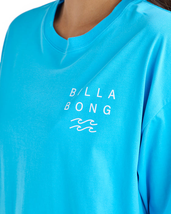 BILLABONG レディース CLEAN LOGO WIDE LOOSE CROPPED TEE Tシャツ 【2025年夏モデル】 CBU / M