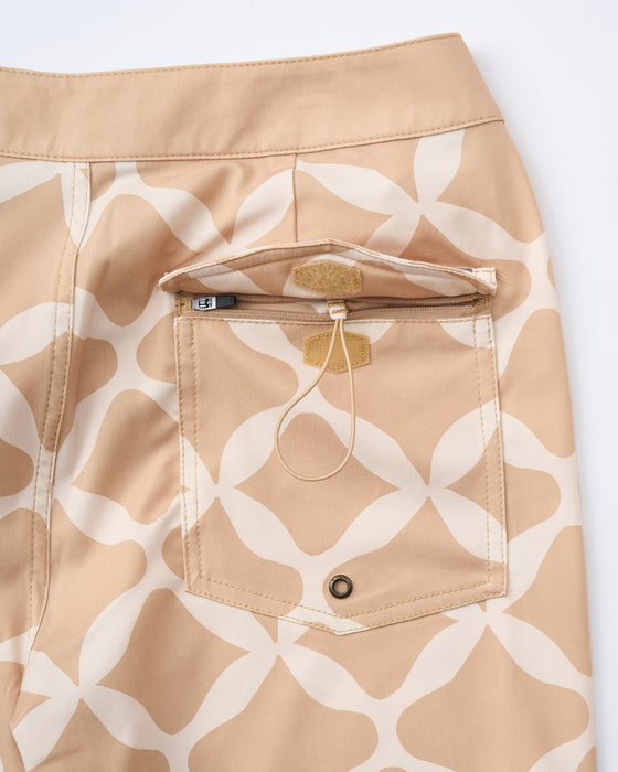 【OUTLET】RVCA メンズ 【LAURYN ALVAREZ】 LA ORNAMENT TRUNK 17 ボードショーツ 【2025年春夏モデル】