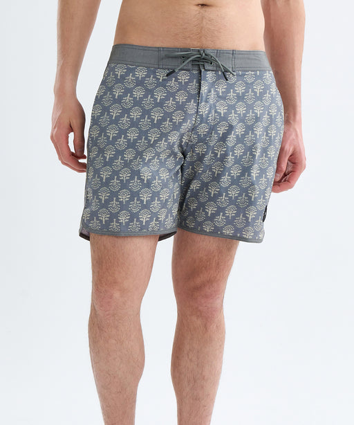 RVCA メンズ FREEPORT TRUNK 16 ボードショーツ 【2025年春夏モデル】 LED / 34