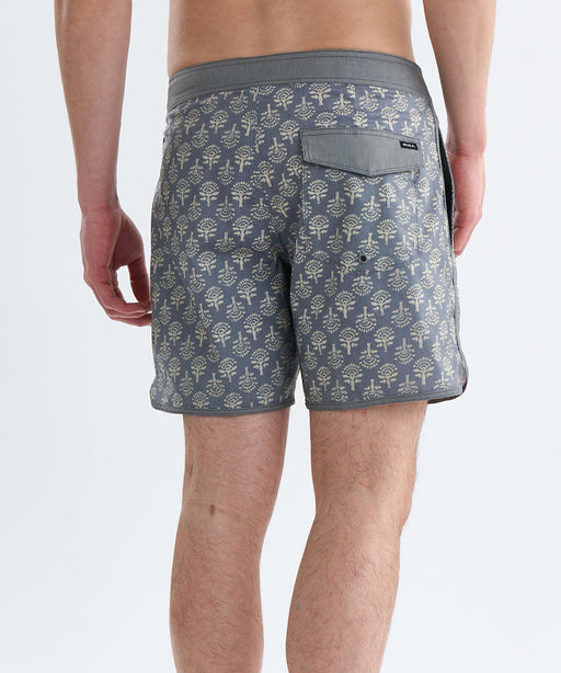 RVCA メンズ FREEPORT TRUNK 16 ボードショーツ 【2025年春夏モデル】 LED / 34
