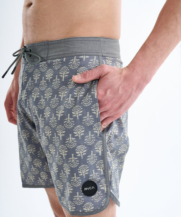 RVCA メンズ FREEPORT TRUNK 16 ボードショーツ 【2025年春夏モデル】 LED / 34