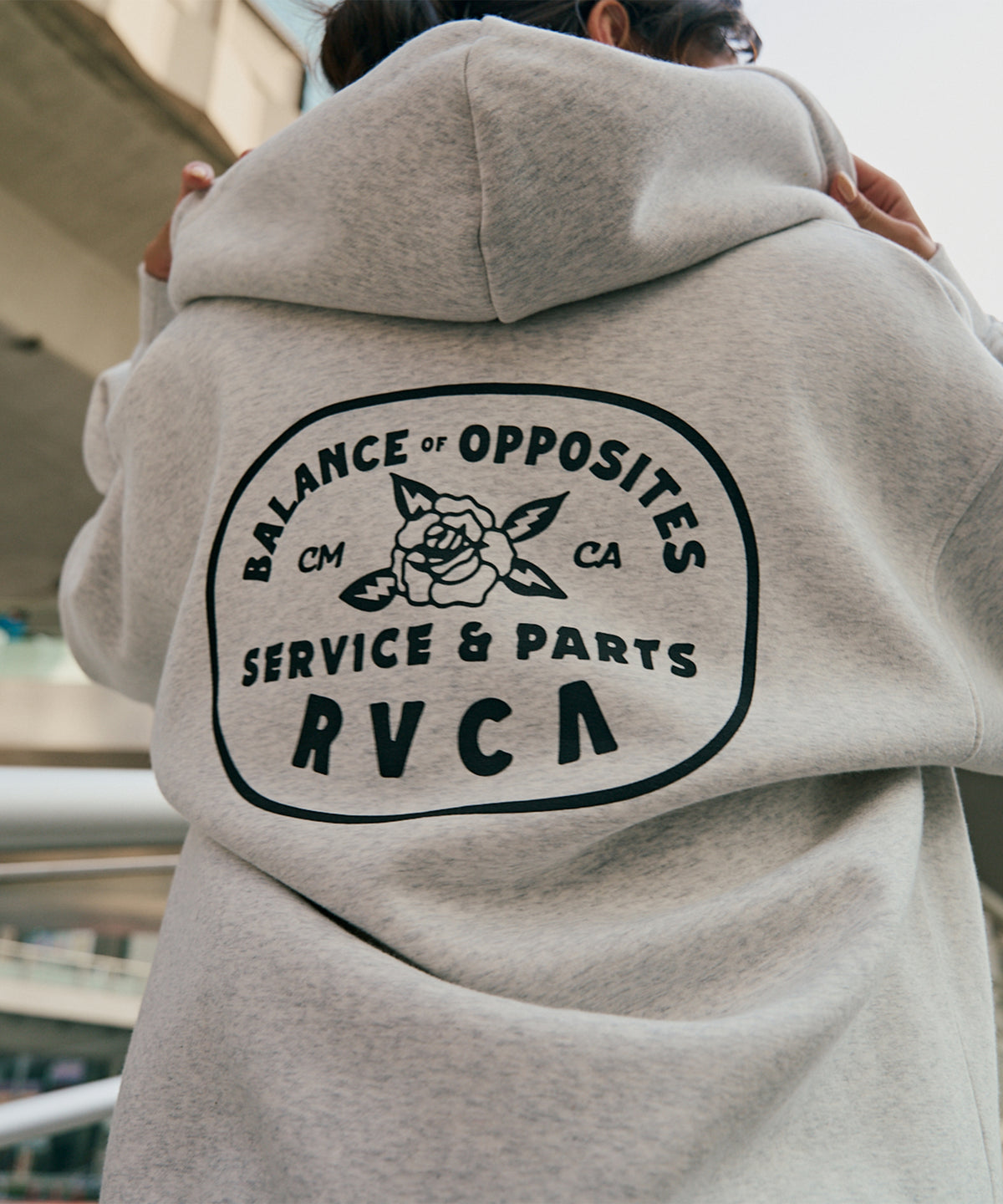 SALE】RVCA レディース COURT ZIP HOODIE パーカー 【2025年秋冬モデル】