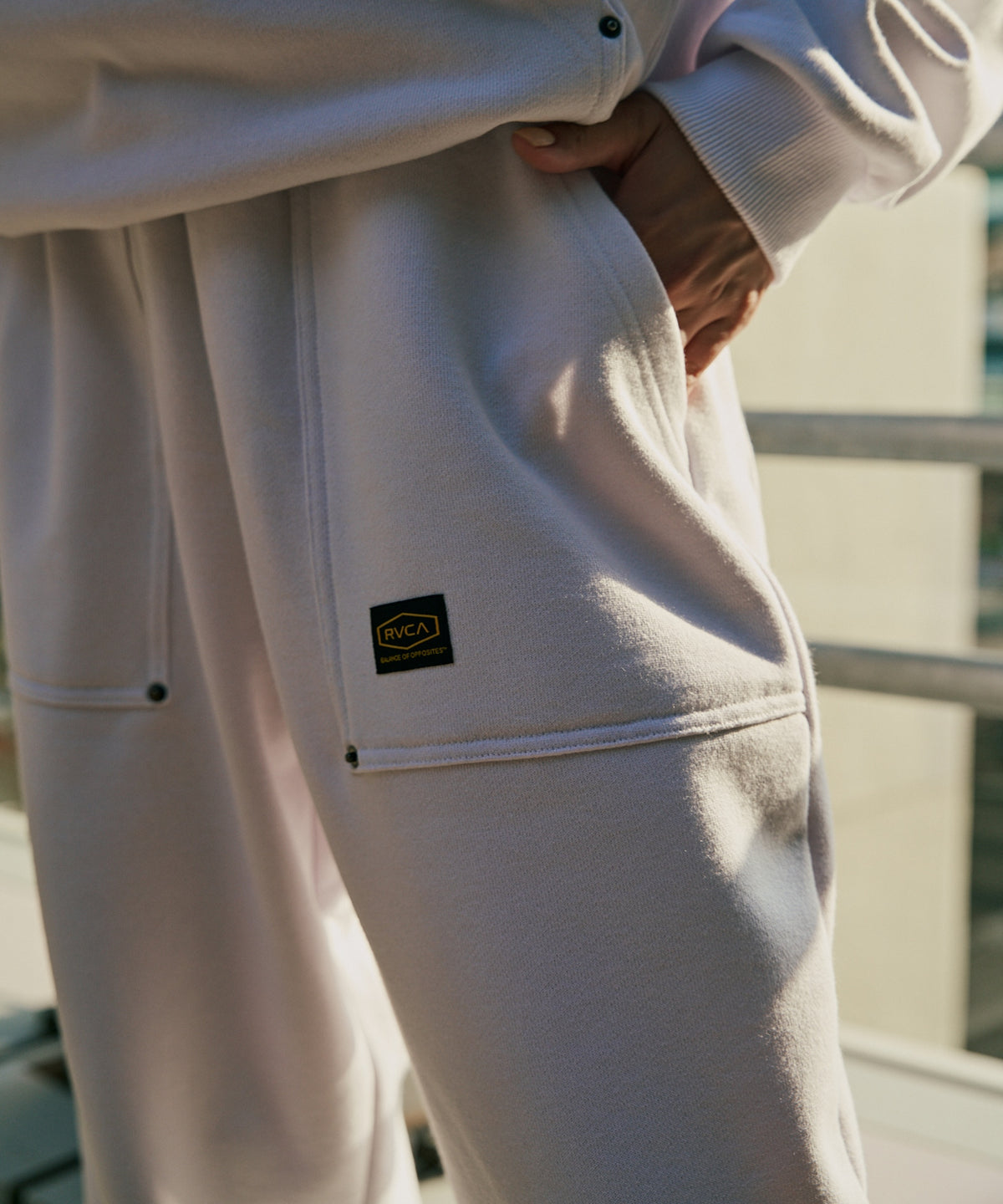 SALE】RVCA レディース RECESSION SWEAT PANTS セットアップボトムス