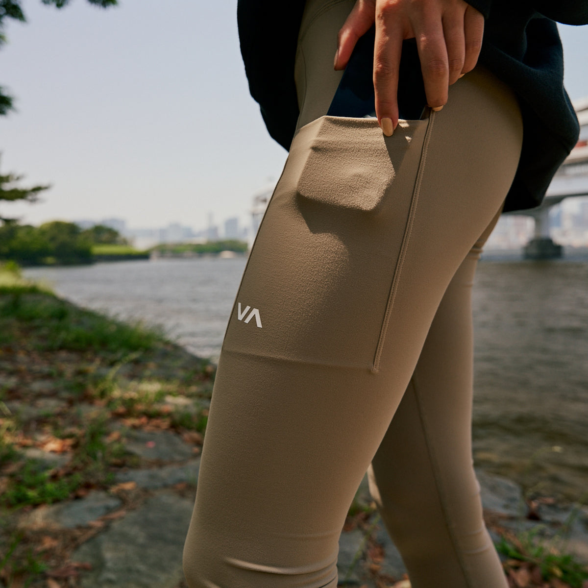 OUTLET】RVCA SPORT レディース VA ESSENTIAL LEGGING II ラッシュ